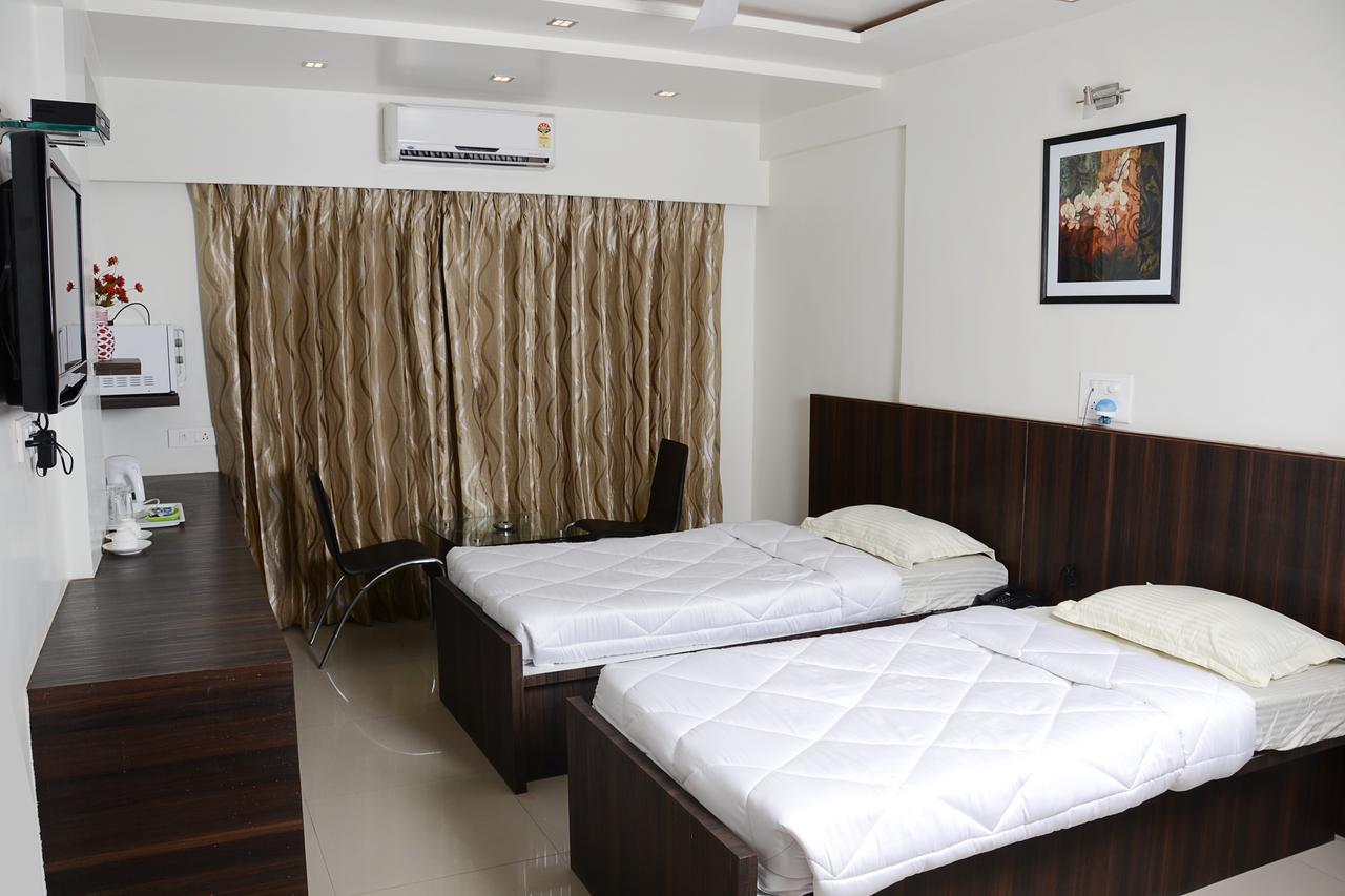Hotel Suresh Inn Pune Ngoại thất bức ảnh
