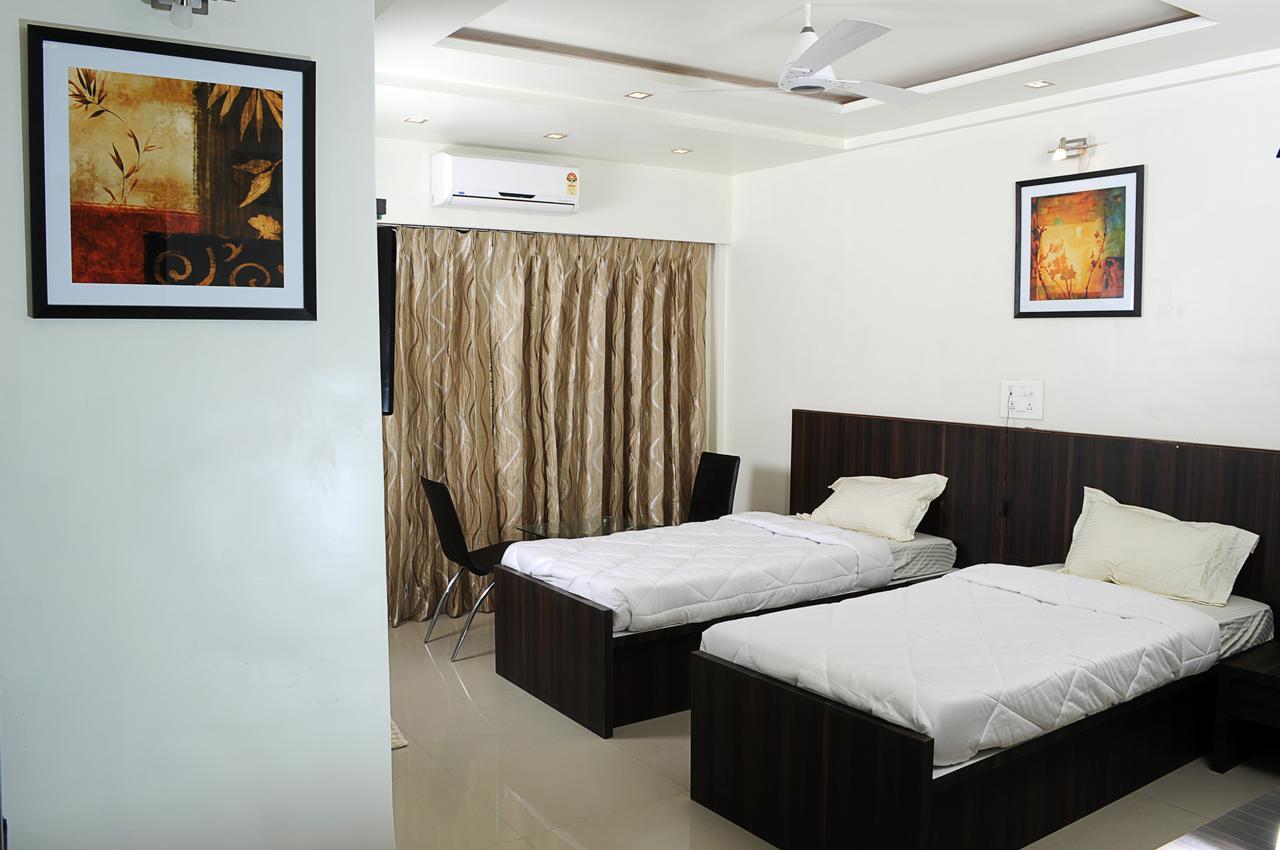 Hotel Suresh Inn Pune Ngoại thất bức ảnh